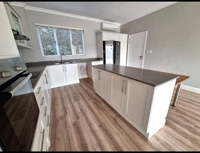 2 BEDROOM SIMPLEX TO LET IN KINDLEWOOD ESTATE
